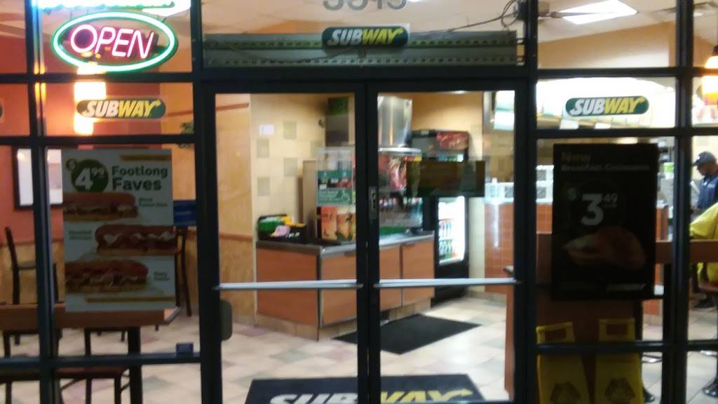 Subway | restaurant | 3515 West Stetson Avenue Suite D Building 10A, Page Plaza Shopping Center, Hemet, CA 92545, USA | 9516525380 OR +1 951-652-5380