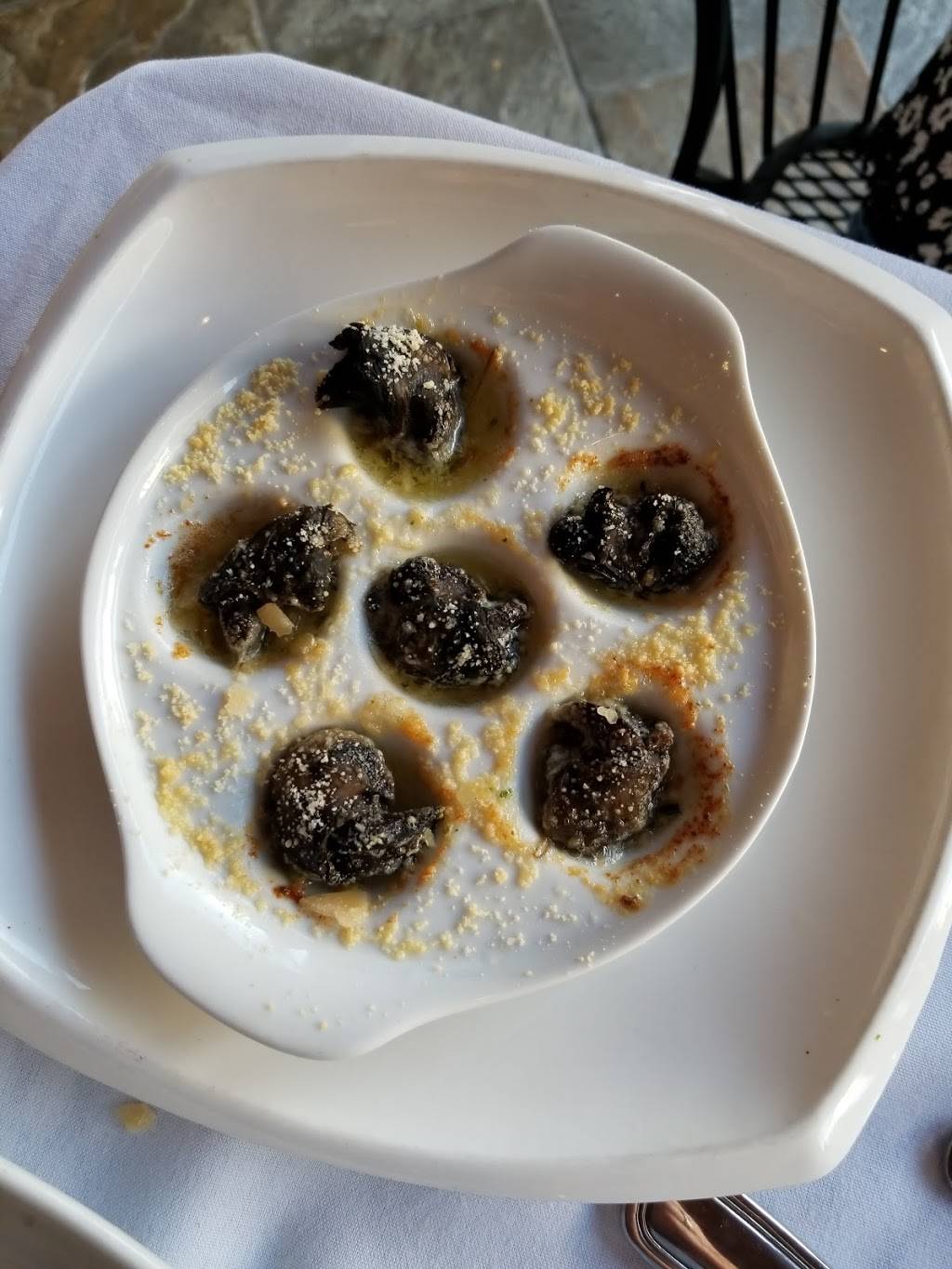 Blue Cow | restaurant | 119 N Michigan Ave, Big Rapids, MI 49307, USA | 2317960100 OR +1 231-796-0100