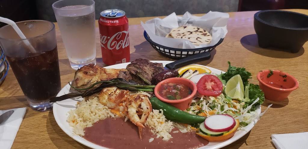 El Pajonal | restaurant | 1133 N Vermont Ave, Los Angeles, CA 90029, USA | 3236680517 OR +1 323-668-0517