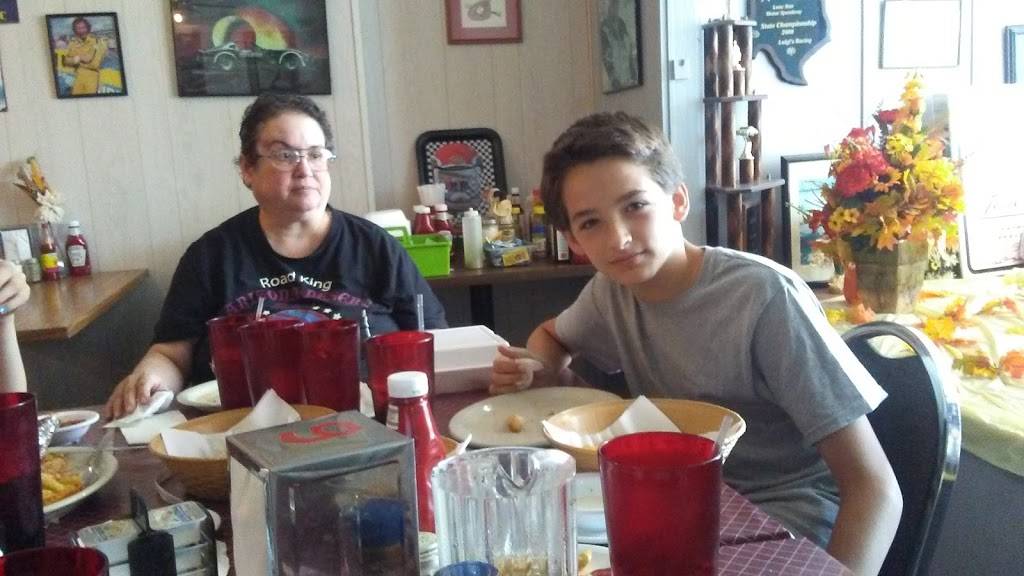 Luigis Restaurant | restaurant | 1876 N Railroad Ave, Arcadia, LA 71001, USA | 3182632248 OR +1 318-263-2248