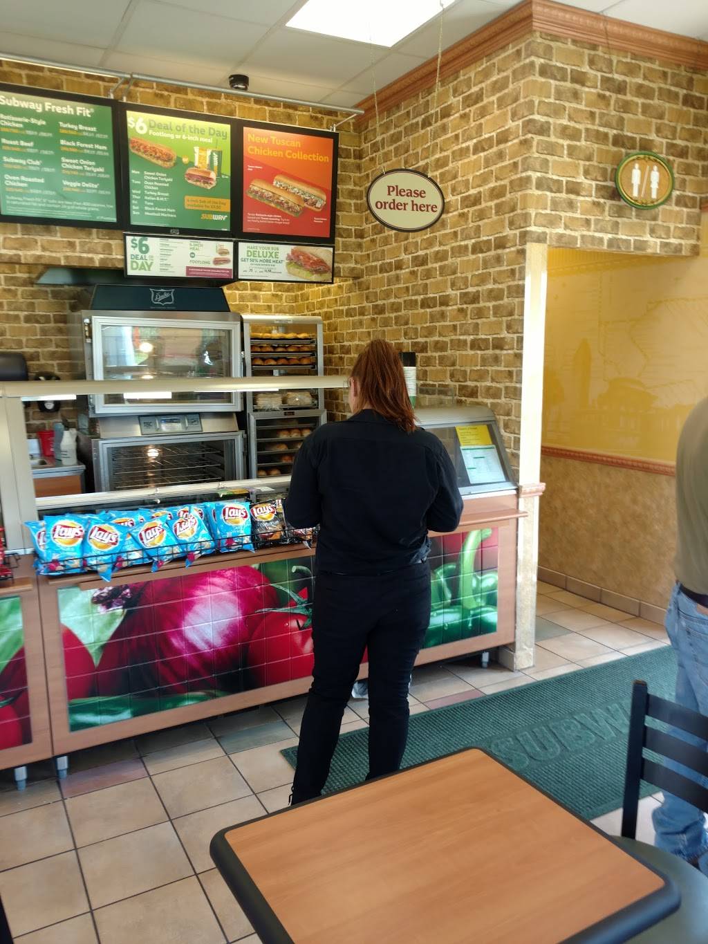 Subway | restaurant | 991 Forest St, Dover, DE 19904, USA | 3027247767 OR +1 302-724-7767
