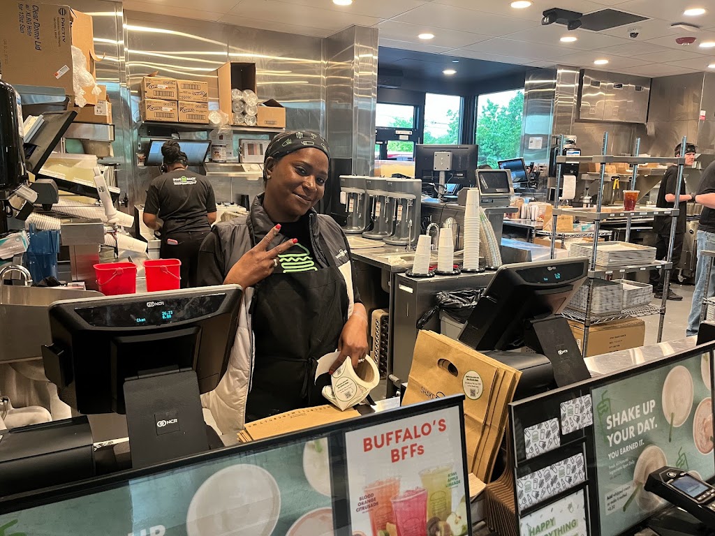 Shake Shack Livonia | restaurant | 39300 W Seven Mile Rd, Livonia, MI 48152, USA | 7343392939 OR +1 734-339-2939