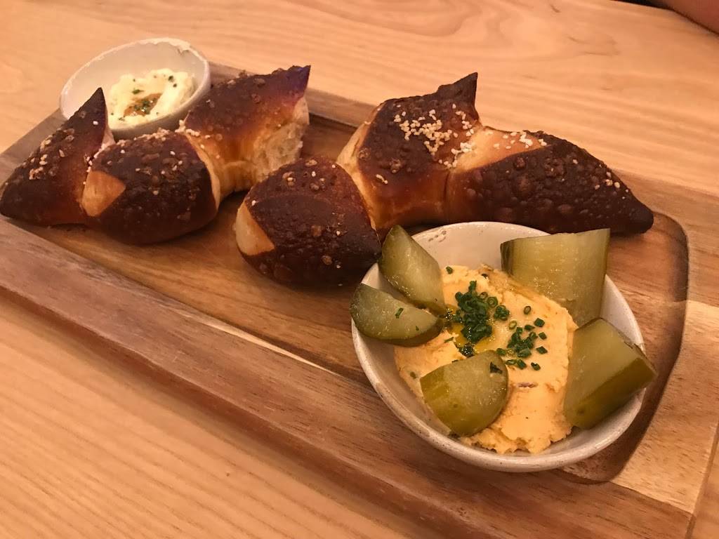 Wursthall | restaurant | 310 Baldwin Ave, San Mateo, CA 94401, USA | 6509314282 OR +1 650-931-4282