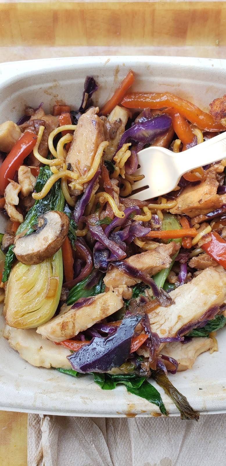 Wok N Bowl Ramen | restaurant | 1 Legoland Dr, Carlsbad, CA 92008, USA | 7602713411 OR +1 760-271-3411