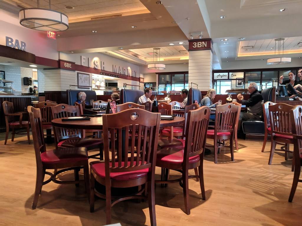 Mitchells Fish Market | restaurant | 9456 Water Front Dr, West Chester Township, OH 45069, USA | 5137795292 OR +1 513-779-5292