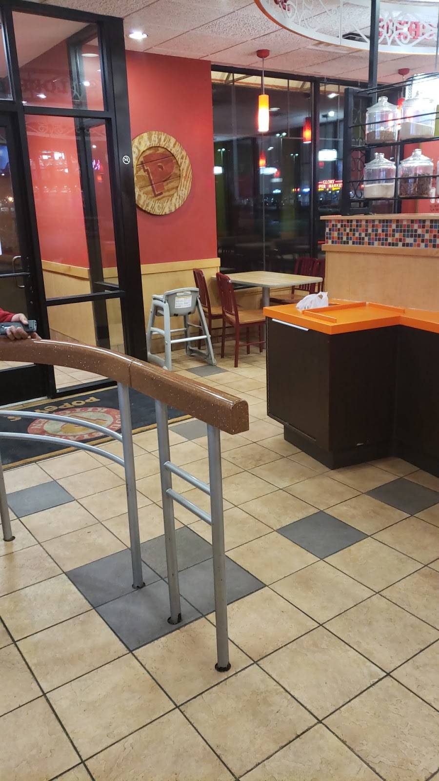 Popeyes Louisiana Kitchen | restaurant | 13959 Woodward Ave, Highland Park, MI 48203, USA | 3138658579 OR +1 313-865-8579