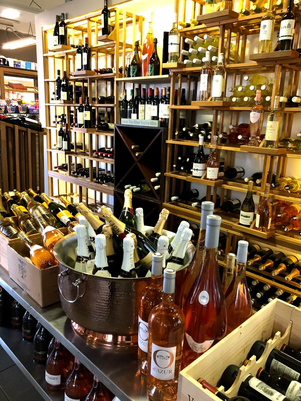 Miami beach deli market | meal takeaway | 300 Alton Rd Suite 100, Miami Beach, FL 33139, USA | 3056748805 OR +1 305-674-8805