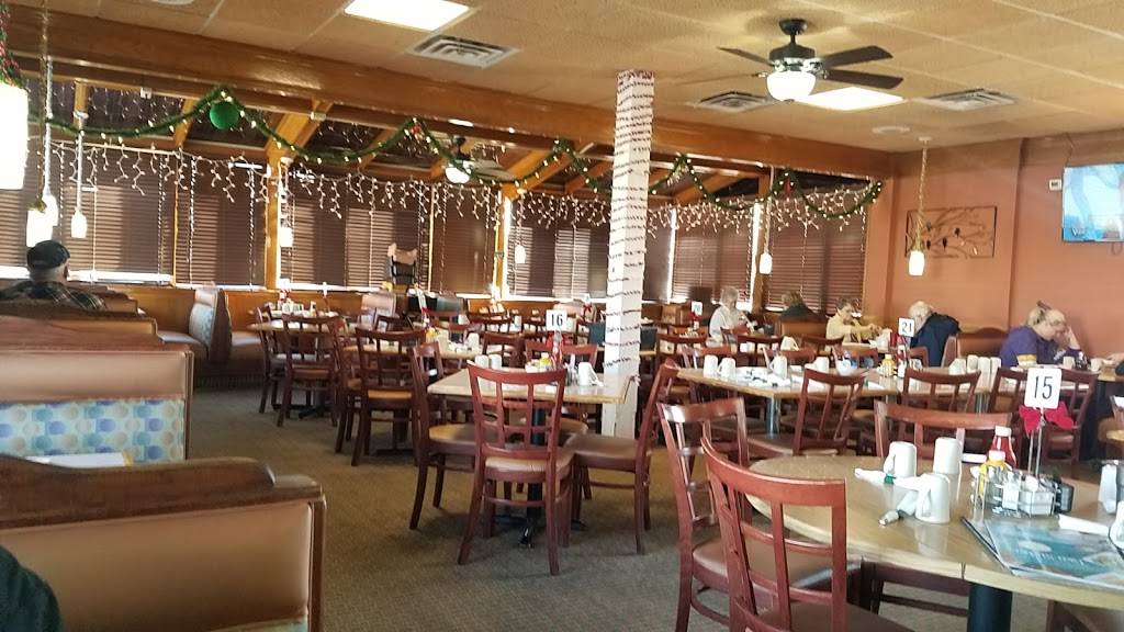 Two Sisters Restaurant | cafe | 522 1st St W, Milan, IL 61264, USA | 3097873663 OR +1 309-787-3663