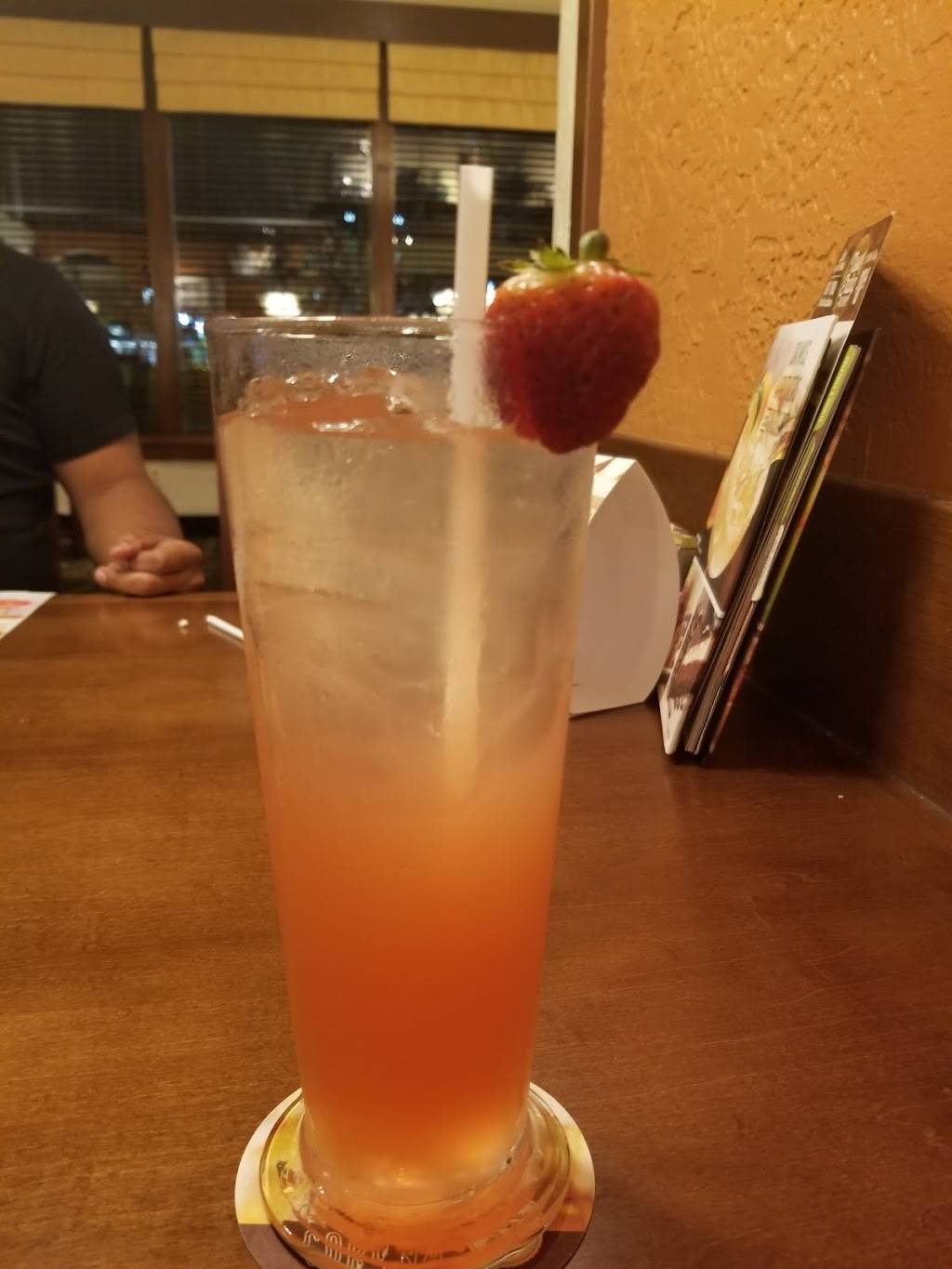 Olive Garden Italian Restaurant | meal takeaway | 5801 Lake Worth Rd, Lake Worth, FL 33463, USA | 5616410900 OR +1 561-641-0900