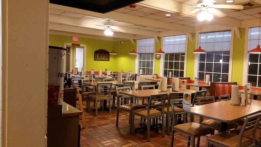 Captain Ds | restaurant | 7603 N Owasso Expy, Owasso, OK 74055, USA | 9182729881 OR +1 918-272-9881