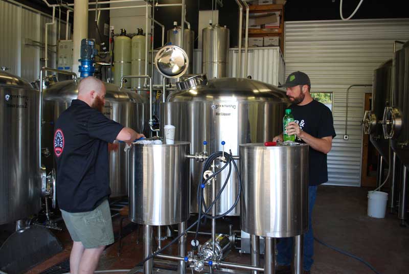 Sick-N-Twisted Brewery | restaurant | 23851 US-385, Hill City, SD 57745, USA | 6055749300 OR +1 605-574-9300