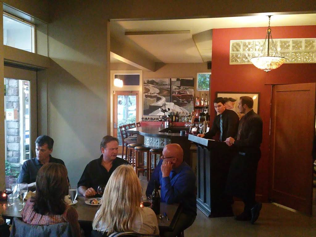 Johns Grill | restaurant | 649 5th St #100, Mukilteo, WA 98275, USA | 4253471068 OR +1 425-347-1068