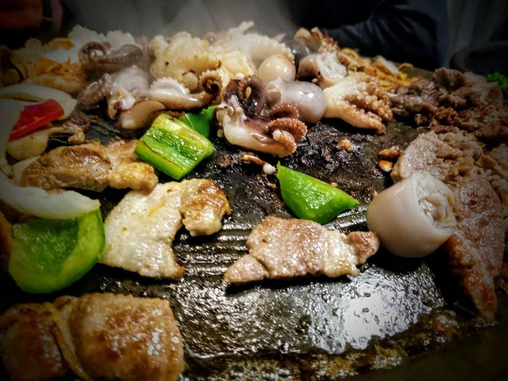 Honey Pig BBQ | restaurant | 7220-C Columbia Pike, Annandale, VA 22003, USA | 7032565229 OR +1 703-256-5229