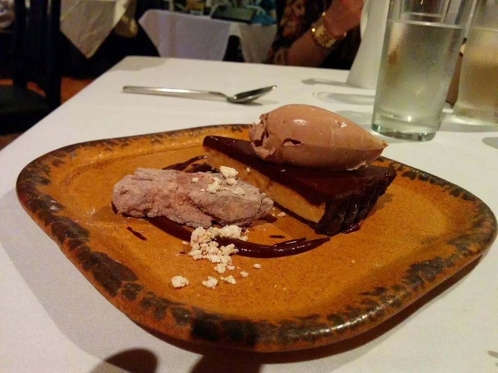 Vestige | restaurant | 715 Washington Ave, Ocean Springs, MS 39564, USA | 2288189699 OR +1 228-818-9699