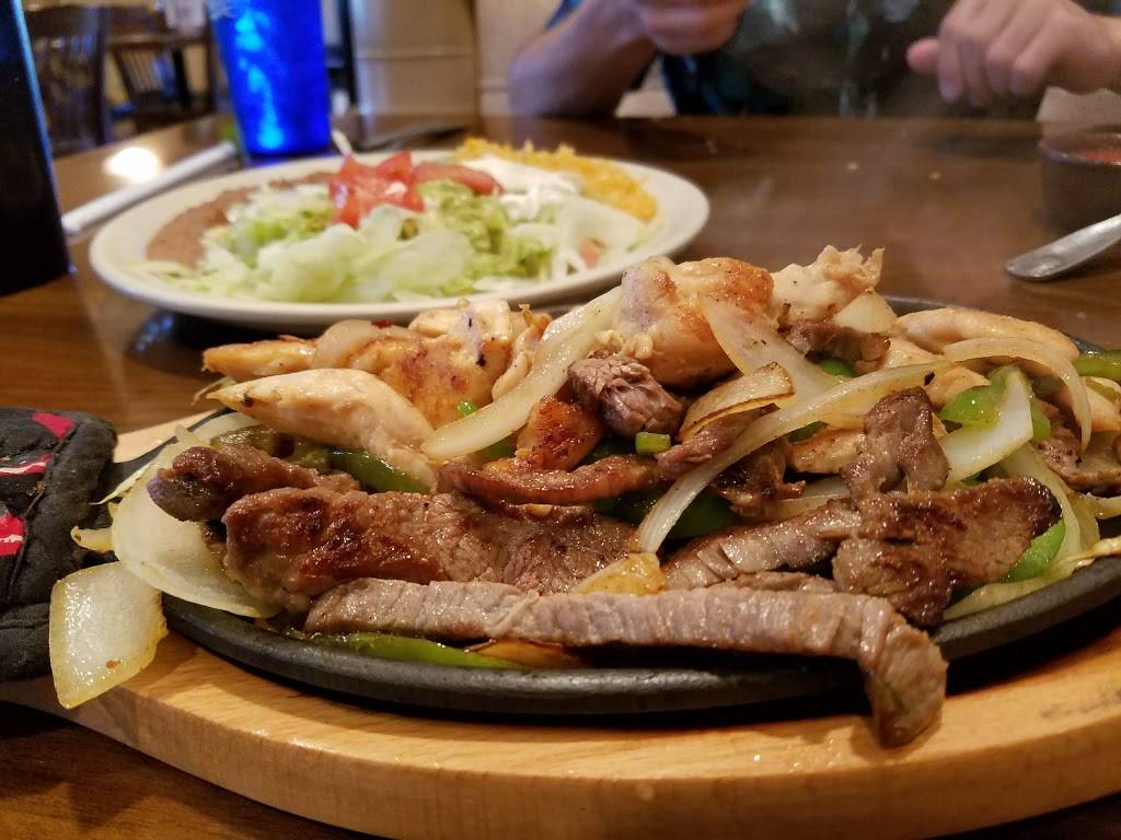 Casa de Sotos | restaurant | 1800 Westchester Dr, High Point, NC 27262, USA | 3368864081 OR +1 336-886-4081