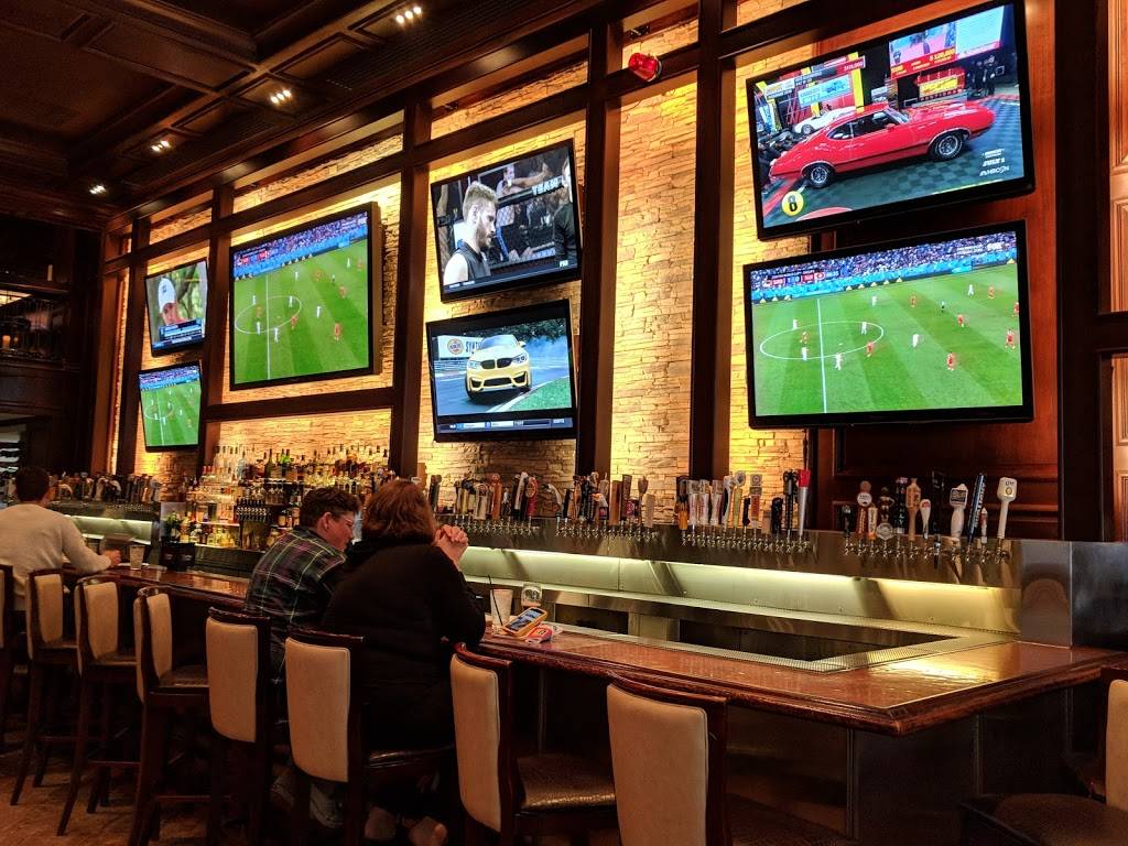 Old Town Pour House - Chicago | restaurant | 1419 N Wells St, Chicago, IL 60610, USA | 3124772800 OR +1 312-477-2800