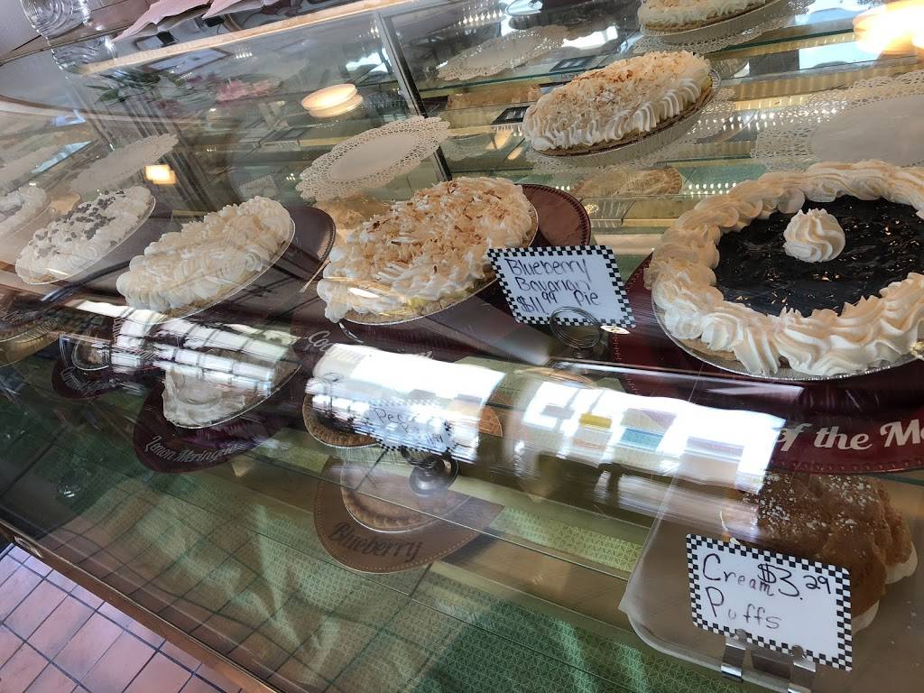 Walkers Restaurant & Bakery | restaurant | 813 Park Ave, Beaver Dam, WI 53916, USA | 9208859041 OR +1 920-885-9041