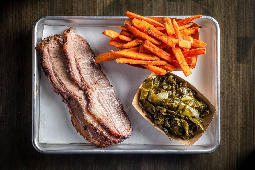 County Barbeque | restaurant | 1352 W Taylor St, Chicago, IL 60607, USA | 3122650836 OR +1 312-265-0836