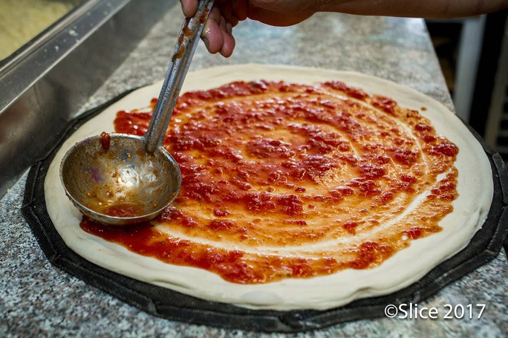 Joe Joes Pizzeria | restaurant | 739 Henderson Ave, Staten Island, NY 10310, USA | 7184482200 OR +1 718-448-2200