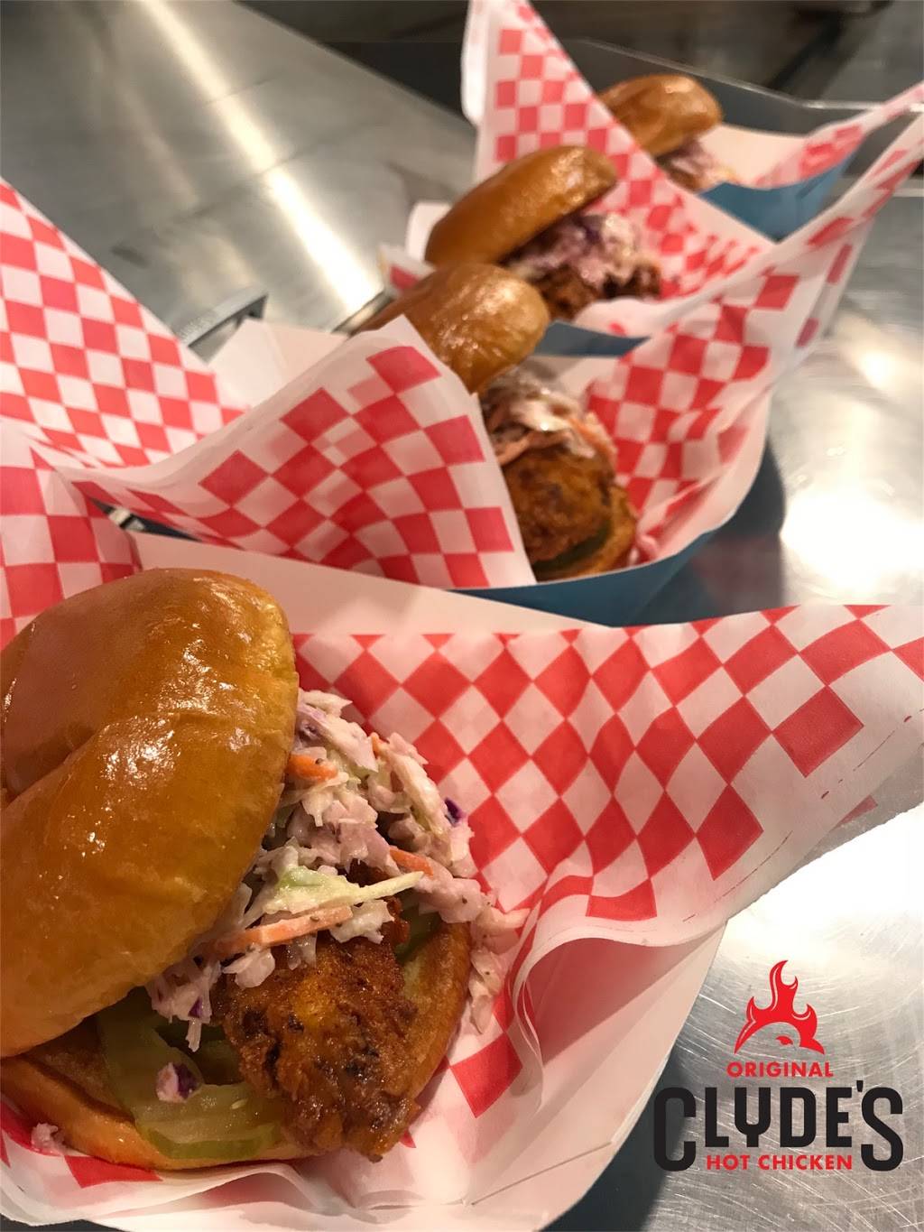 Clydes Hot Chicken | restaurant | 513 N Harbor Blvd, Fullerton, CA 92832, USA | 7145193707 OR +1 714-519-3707