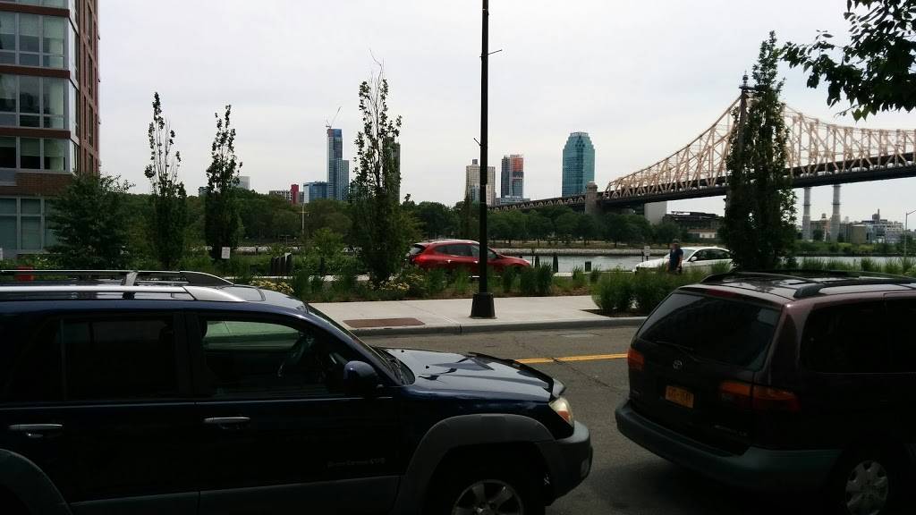 Subway Restaurants | restaurant | 513 Main St, Roosevelt Island, NY 10044, USA | 2124867700 OR +1 212-486-7700