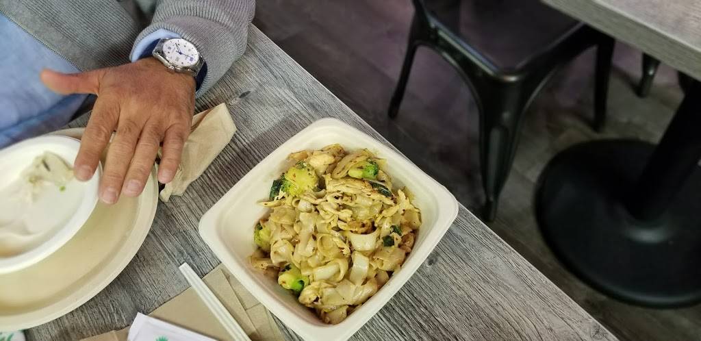 Spoon & Fork | restaurant | 1480 El Camino Real, Belmont, CA 94002, USA | 6508321517 OR +1 650-832-1517