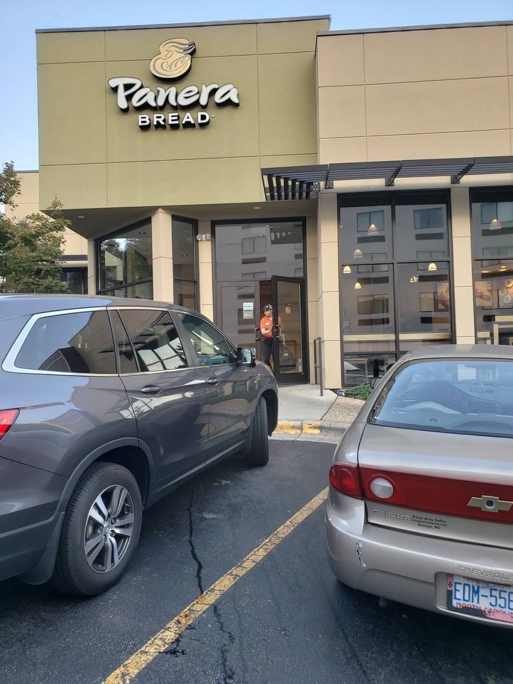 Panera Bread | bakery | 6201 Glenwood Ave, Raleigh, NC 27612, USA | 9193342726 OR +1 919-334-2726