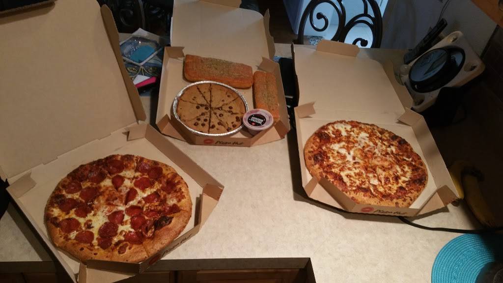 Papa Johns Pizza | restaurant | 7016 Land O Lakes Blvd Unit 107, Land O Lakes, FL 34637, USA | 8139097272 OR +1 813-909-7272