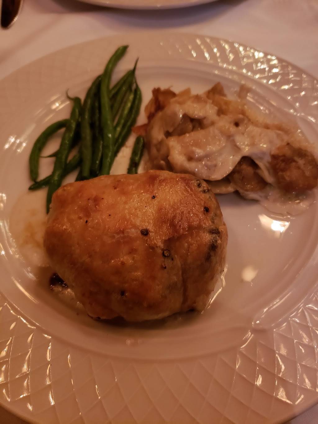 Johnnys Downtown | restaurant | 1406 W 6th St, Cleveland, OH 44113, USA | 2166230055 OR +1 216-623-0055