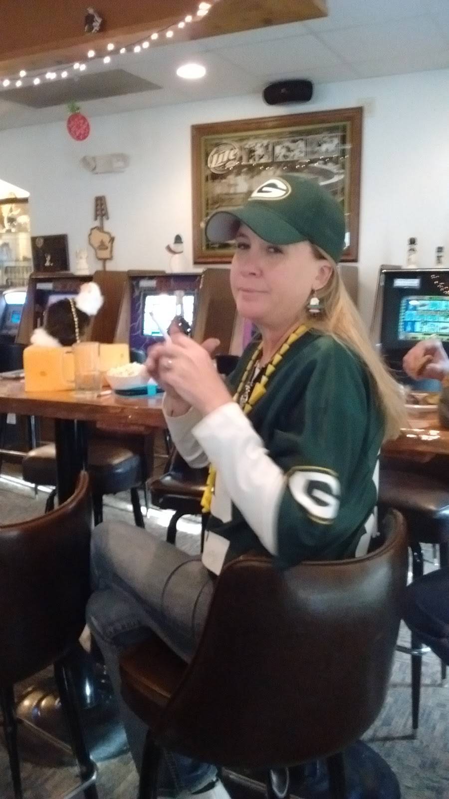 Fraternal Order of Eagles | restaurant | 1205 Lake St, Merrill, WI 54452, USA | 7155367471 OR +1 715-536-7471