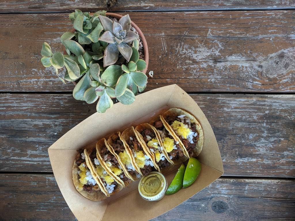 Discada | restaurant | 1319 Rosewood Ave, Austin, TX 78702, USA | 5129457577 OR +1 512-945-7577