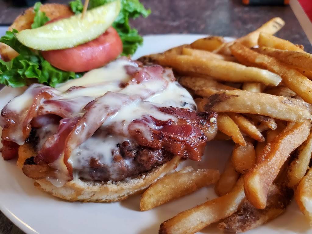 Rusty Nail Grill and Tavern | restaurant | 1781 U.S. 9, Clifton Park, NY 12065, USA | 5183719875 OR +1 518-371-9875