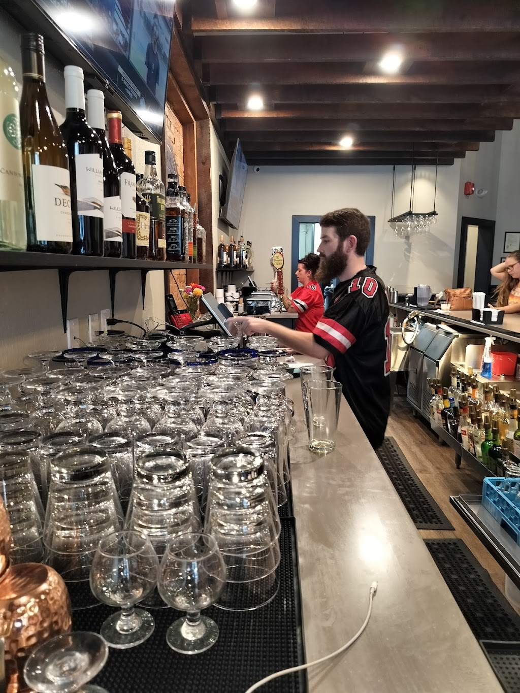 10Tavern | restaurant | 10 E Main St, Thurmont, MD 21788, USA | 3012717422 OR +1 301-271-7422