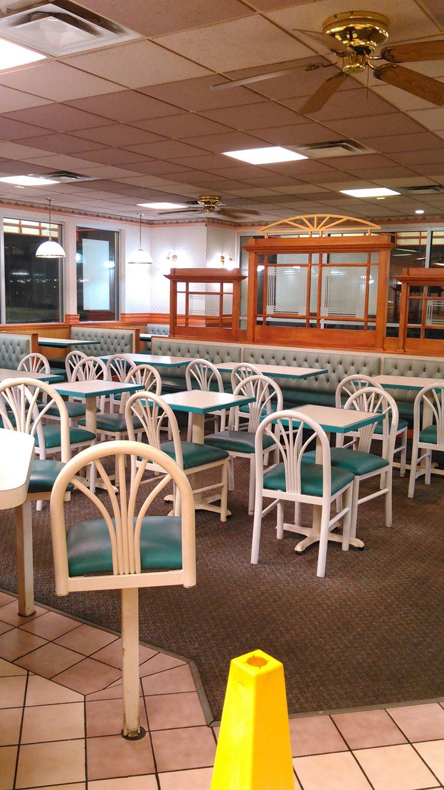 Arbys | restaurant | 1015 Claremont Ave, Ashland, OH 44805, USA | 4192898119 OR +1 419-289-8119