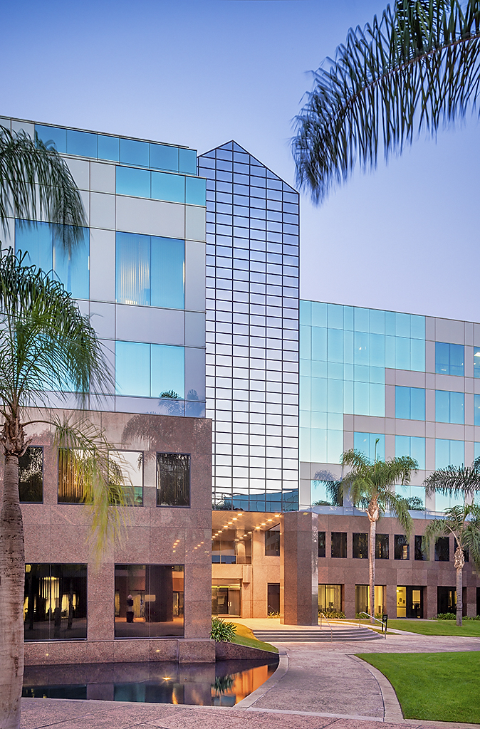 Olen Pointe Brea Leasing Office | restaurant | 555 Pointe Dr, Brea, CA 92821, USA | 7142551313 OR +1 714-255-1313