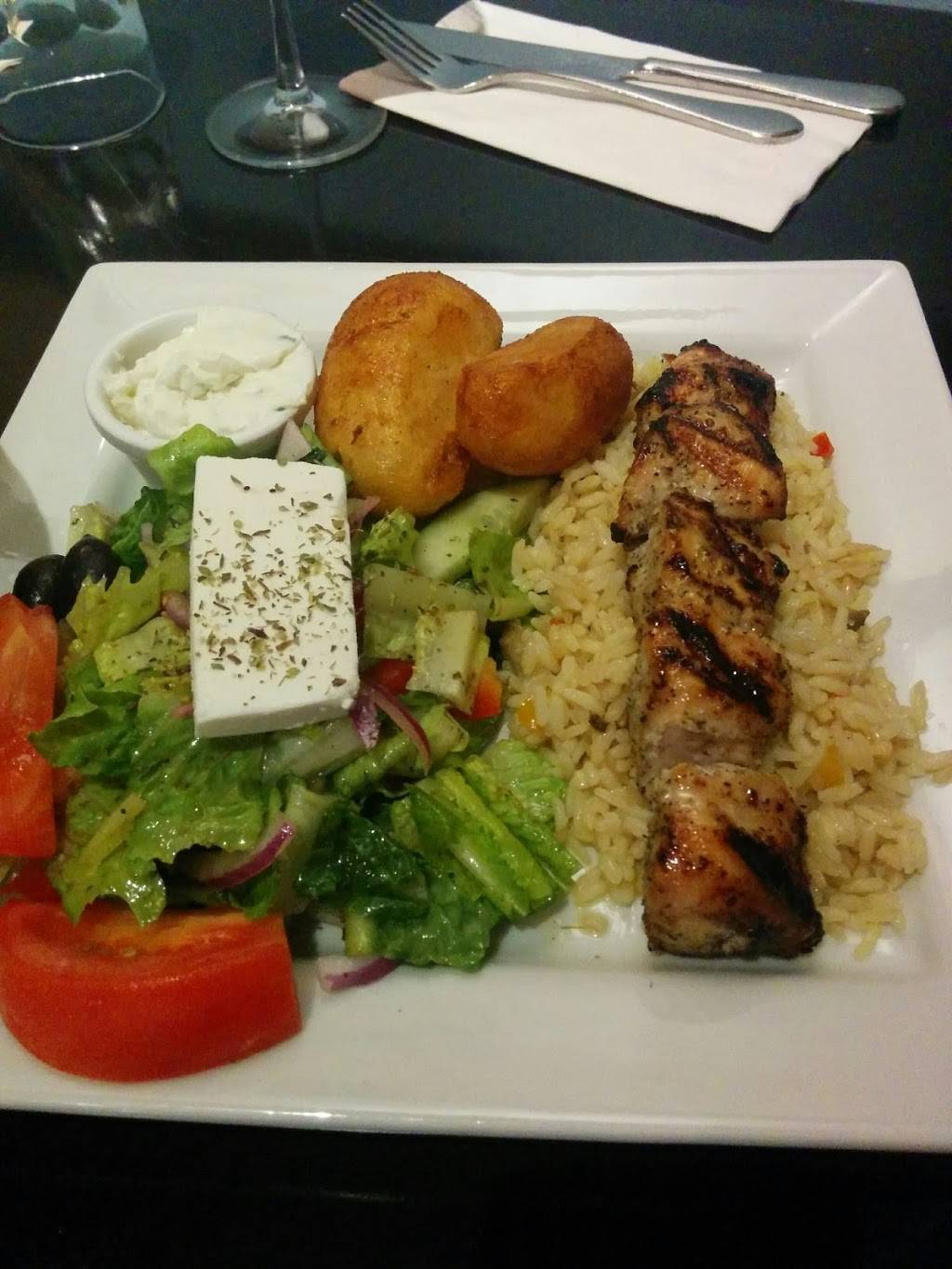 Lorenzo Bar And Grill | restaurant | 911 Richmond Rd, Ottawa, ON K2A 0G8, Canada | 6138205040 OR +1 613-820-5040