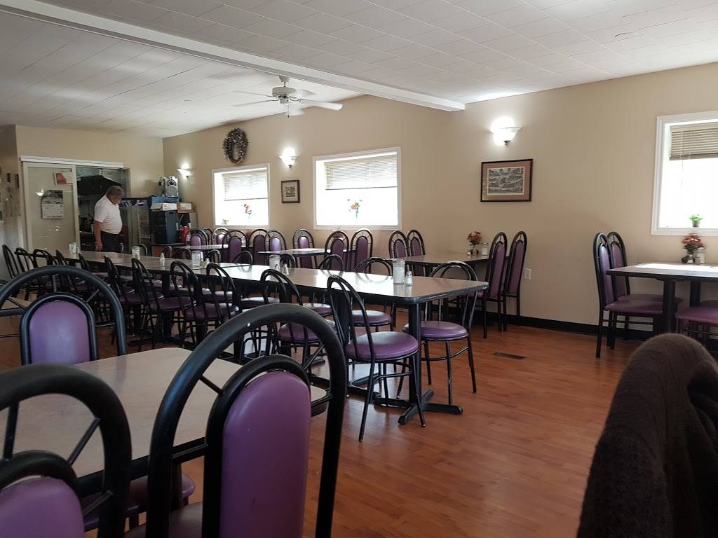 Square Plates Family Restaurant | restaurant | 836 Armour Rd, Peterborough, ON K9H 2A2, Canada | 7058768585 OR +1 705-876-8585