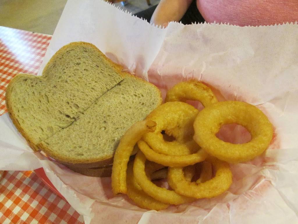 Suisse Haus Food & Spirits | meal takeaway | 1602 12th St, Monroe, WI 53566, USA | 6083253220 OR +1 608-325-3220