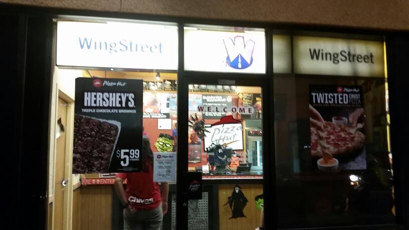 Pizza Hut | meal delivery | 445 E Windmill Lane Suite 1B Las Palmes, Shop Ctr, Las Vegas, NV 89123, USA | 7022709011 OR +1 702-270-9011