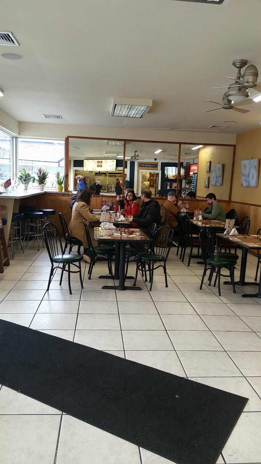 Jads Pizza | restaurant | 226 E Lancaster Ave, Downingtown, PA 19335, USA | 6102696666 OR +1 610-269-6666