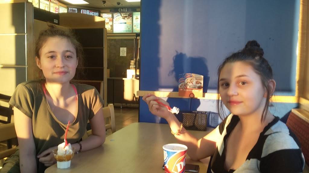 Dairy Queen Grill & Chill | restaurant | 2425 National Ave, Indianapolis, IN 46227, USA | 3177578131 OR +1 317-757-8131