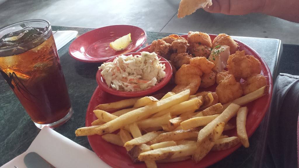 Amos Mosquitos Restaurant | restaurant | 703 E Fort Macon Rd #5425, Atlantic Beach, NC 28512, USA | 2522476222 OR +1 252-247-6222