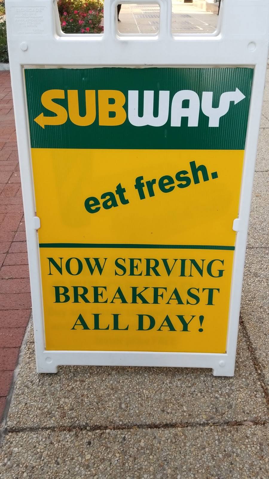 Subway Restaurants | restaurant | Sentinel Square I, 90 K St NE Suite 105, Washington, DC 20002, USA | 2022480800 OR +1 202-248-0800