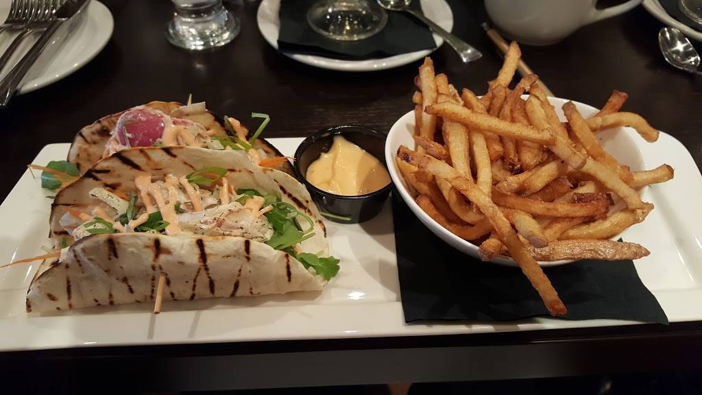 Andrews Roots Restaurant | restaurant | 82 N Sykes St, Meaford, ON N4L 1N8, Canada | 5195389000 OR +1 519-538-9000