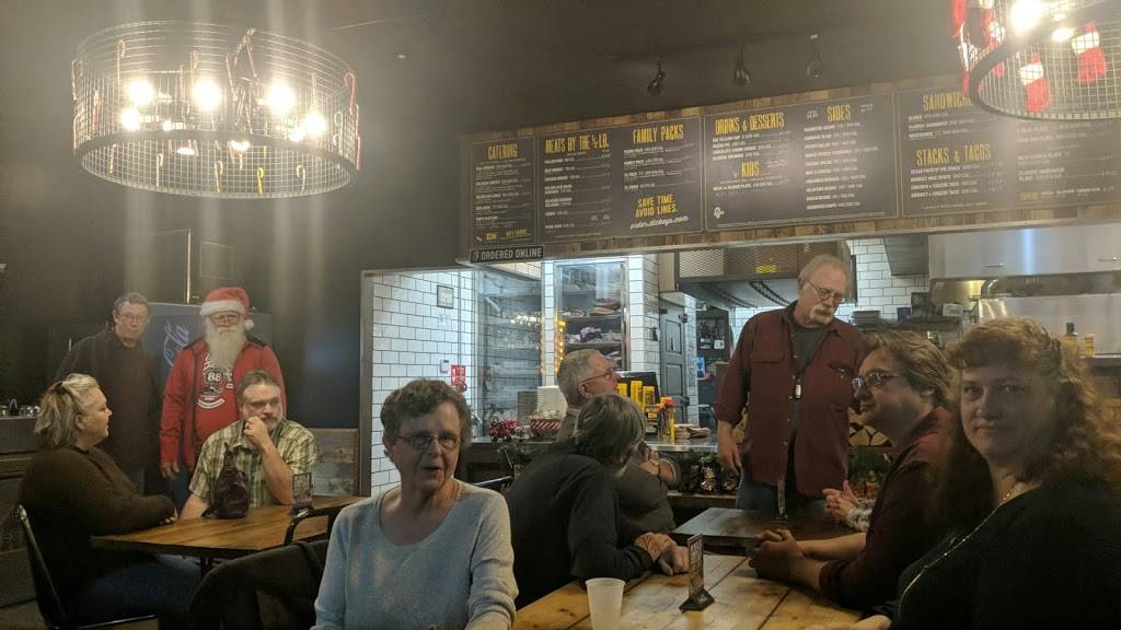 Dickeys Barbecue Pit | restaurant | 21 Fair Ln, Placerville, CA 95667, USA | 5307483445 OR +1 530-748-3445