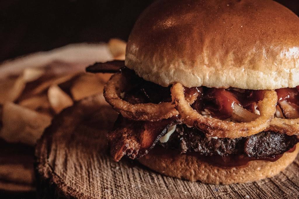 The Q & Brew at Silver Spur Resort | restaurant | 13785 State Hwy 19, Canton, TX 75103, USA | 9035678250 OR +1 903-567-8250