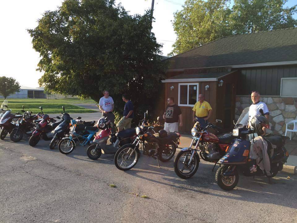 Airport Inn | restaurant | 9264 Groh Rd, Grosse Ile Township, MI 48138, USA | 7346754200 OR +1 734-675-4200