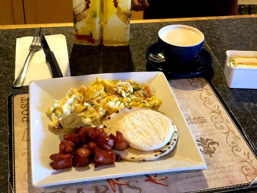 Mi Pueblo | restaurant | 10910 W Flagler St #101, Miami, FL 33174, USA | 3052218833 OR +1 305-221-8833