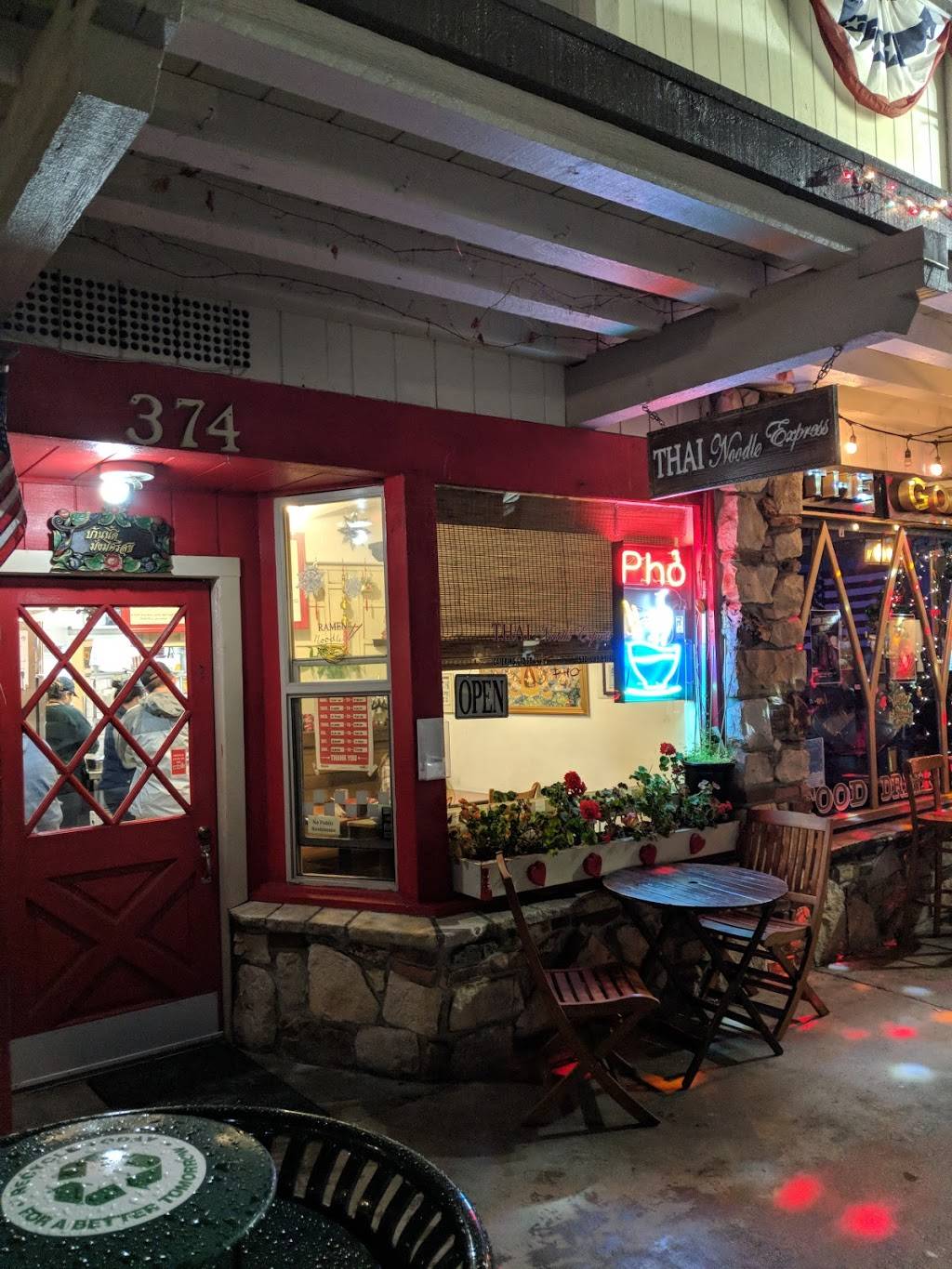 Thai Noodle Express | restaurant | 374 Main St, Placerville, CA 95667, USA | 5302898919 OR +1 530-289-8919