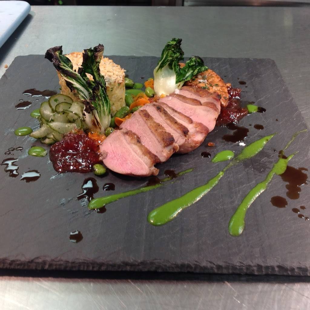 Racquet Club Ladue | restaurant | 1600 Log Cabin Ln, St. Louis, MO 63124, USA | 3149932880 OR +1 314-993-2880